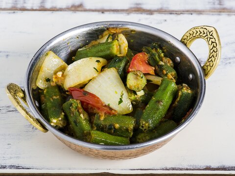 カレー粉で作る！炒めるだけの簡単オクラカレー